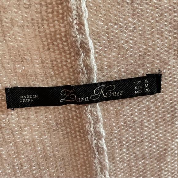 Zara Knit medium Cardigan - Picture 3 of 3